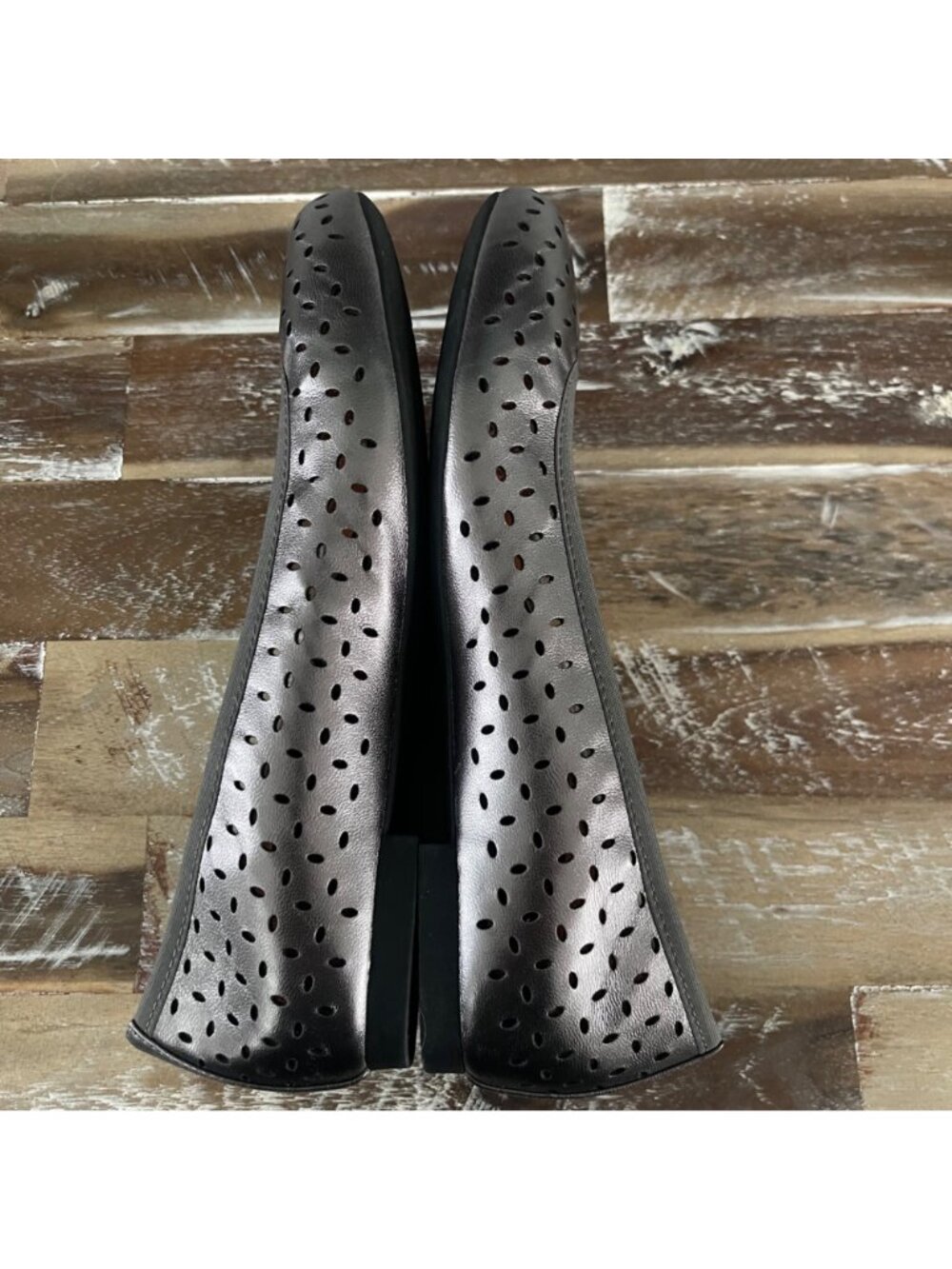 Vionic Womens Robyn II Perforated Leather Ballet Flats 7.5W Metallic Classic - Picture 8 of 14